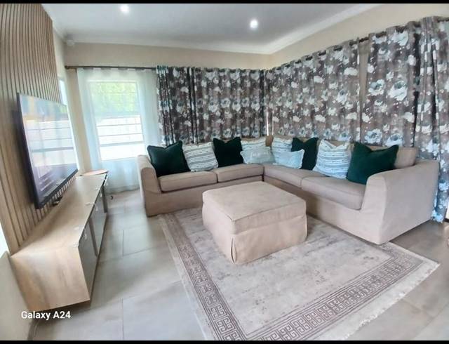 3 BEDROOM TOWNHOUSE FOR SALE IN MEYERSDAL